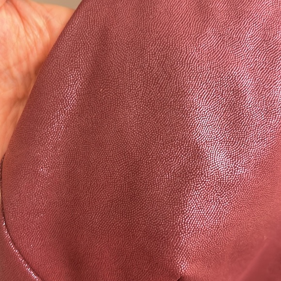 Lululemon Wunder Train Longline Bra in special edition shimmer mulled wine - Picture 3 of 4